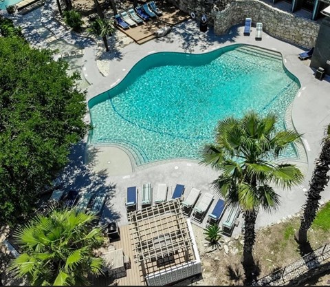 sparkling swimming pool in austin apartment near barton creek